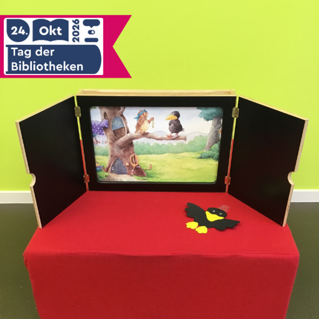 Foto eines Kamishibais mit dem kleinen Raben